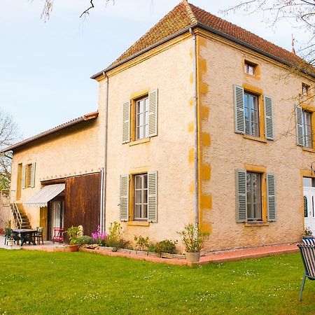 Aux Ronzieres Bed and Breakfast Pouilly-sous-Charlieu Δωμάτιο φωτογραφία